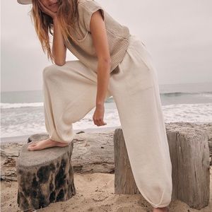 NWOT FP Freya set in oatmeal and bone